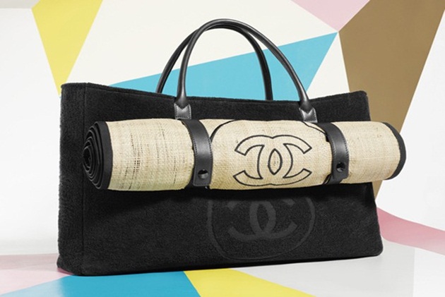 Chanel-beach-bag-pop-up-store-Saint-Tropez-Lari-Duarte-1