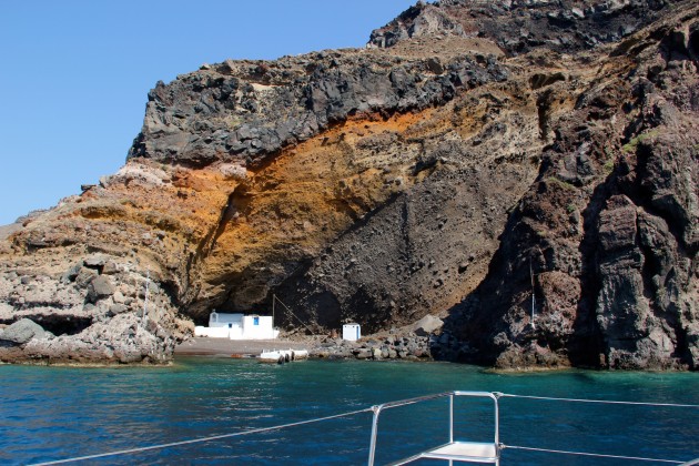 Santorini-passeio-de-barco-sailling-cruise-Oía-Lari-Duarte-viagem-dicas-Grécia-
