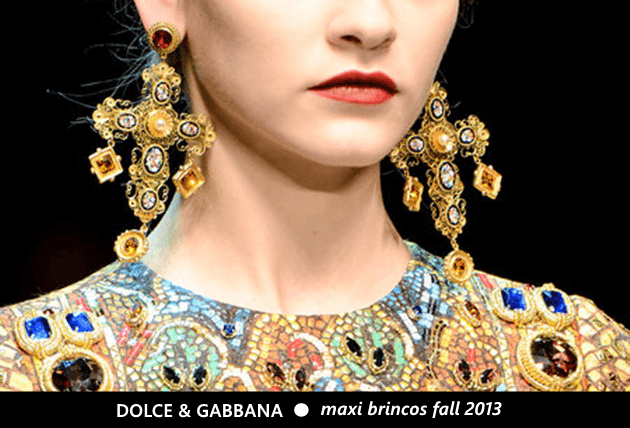 Dolce-Gabbana-fall-2013-maxi-brincos-2